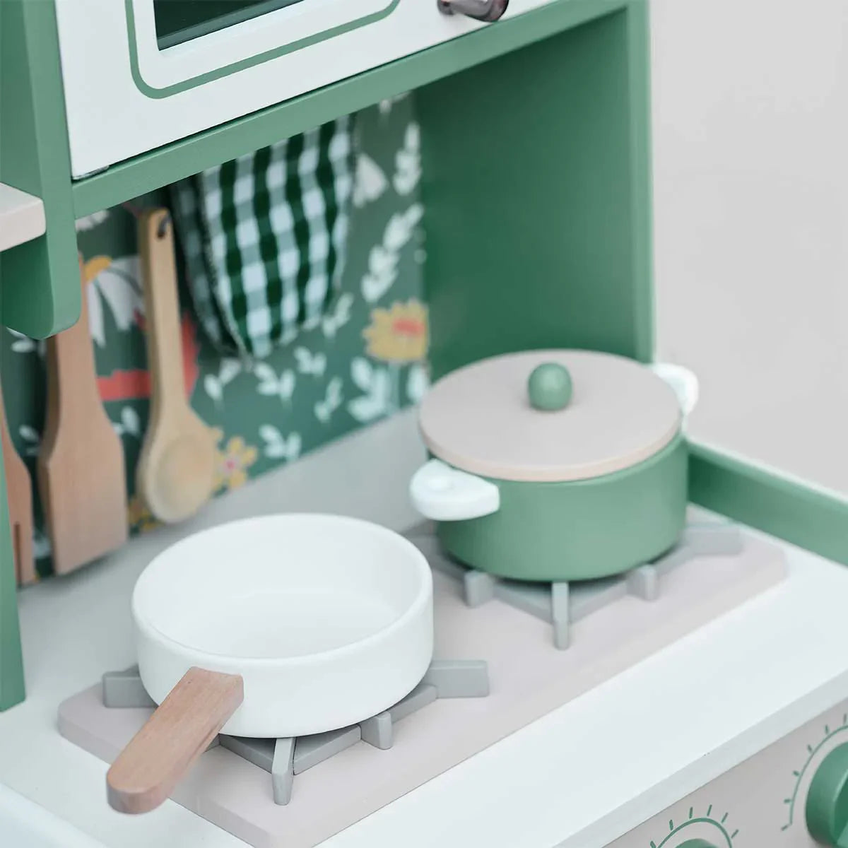 Classic World Vintage Kids Kitchen