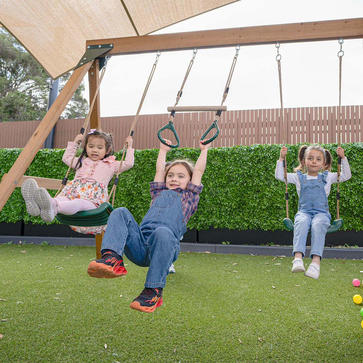 Lifespan Kids Carindale Play Centre & Swing Set