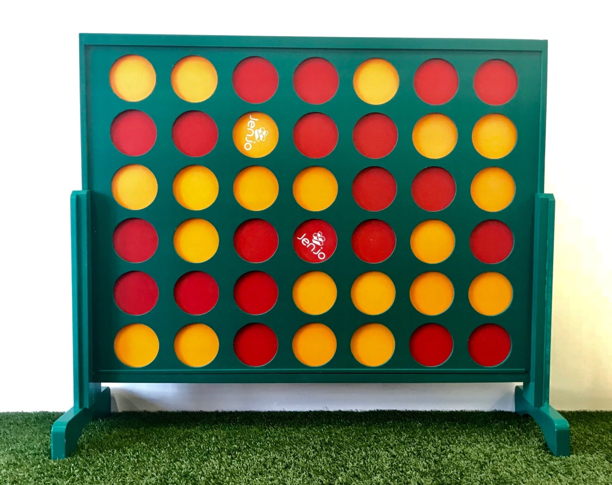 Wooden Giant Green Connect Four In A Row Game Set