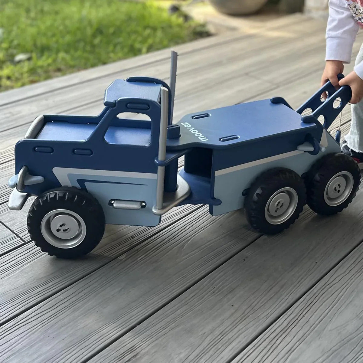 Moover Mack Truck